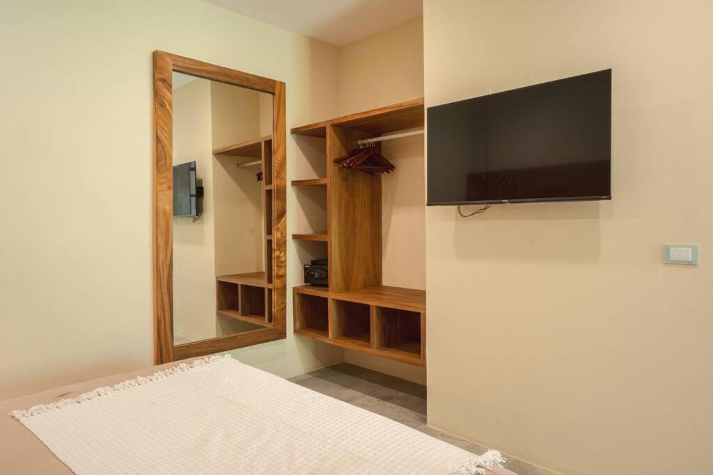 Lujoso Estudio Con Acceso A La Piscina - La Veleta Apartment *